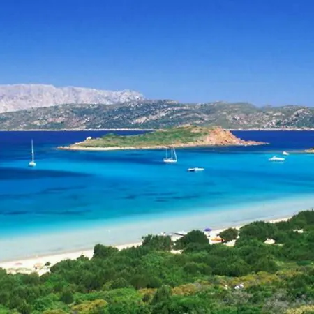 San Teodoro, Villino Vicino Spiaggia, Bologna Шале Сан-Теодоро